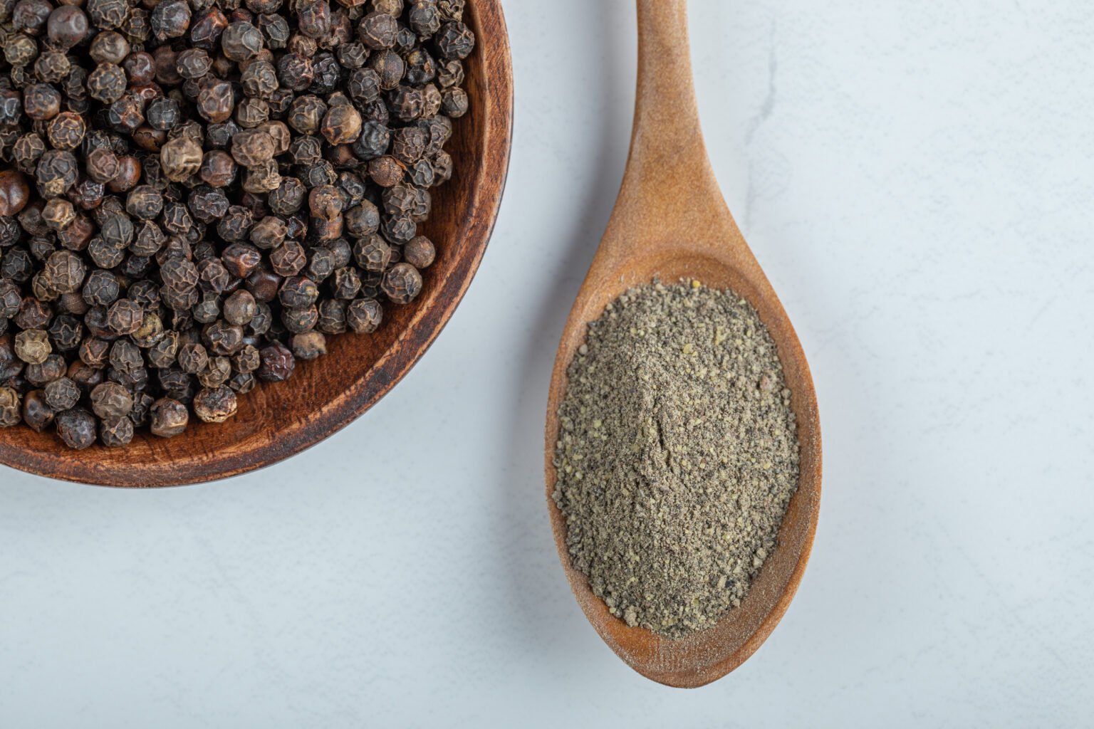 Pepper Powder: Health Benefits, Best Brands & From Kitchen Staple to ...
